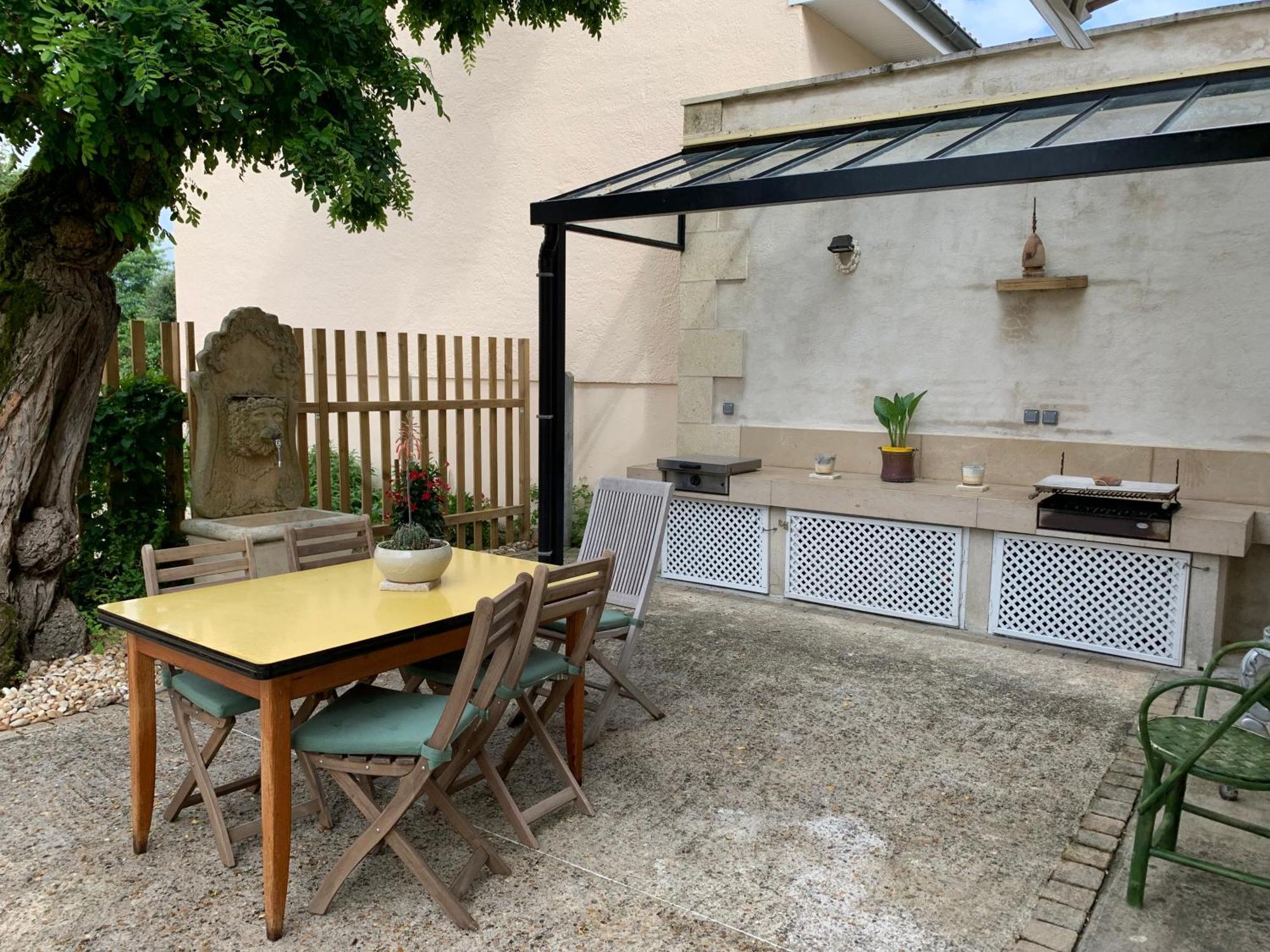 Batisse En Pierre XVII Siecle 115 M² Avec Terrasse Villa Ambares-et-Lagrave Exterior photo